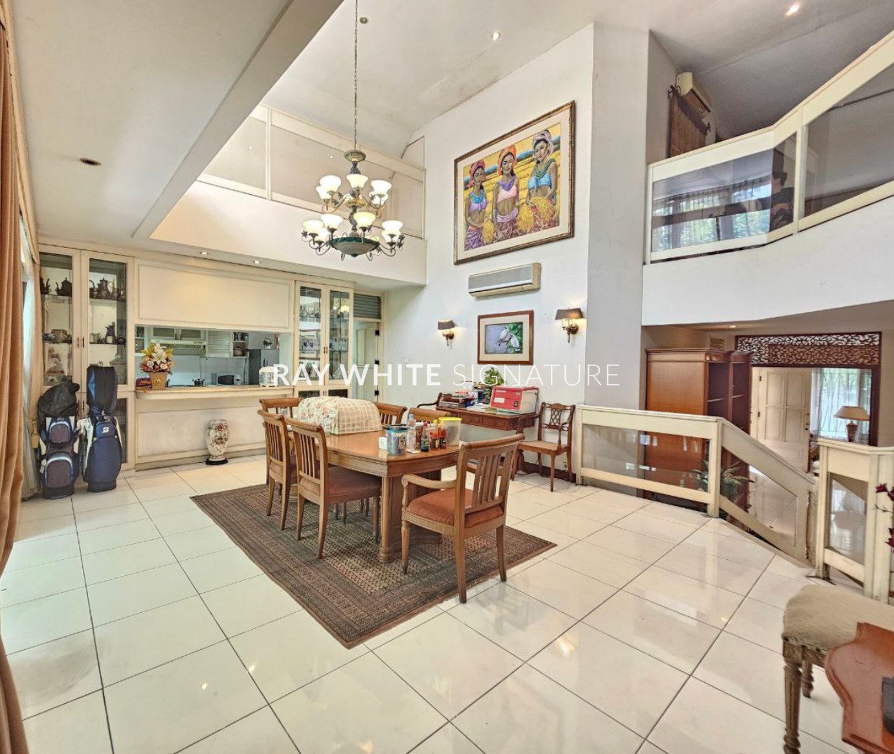 Rumah Mewah di Jl. Metro Hijau II Pondok Pinang