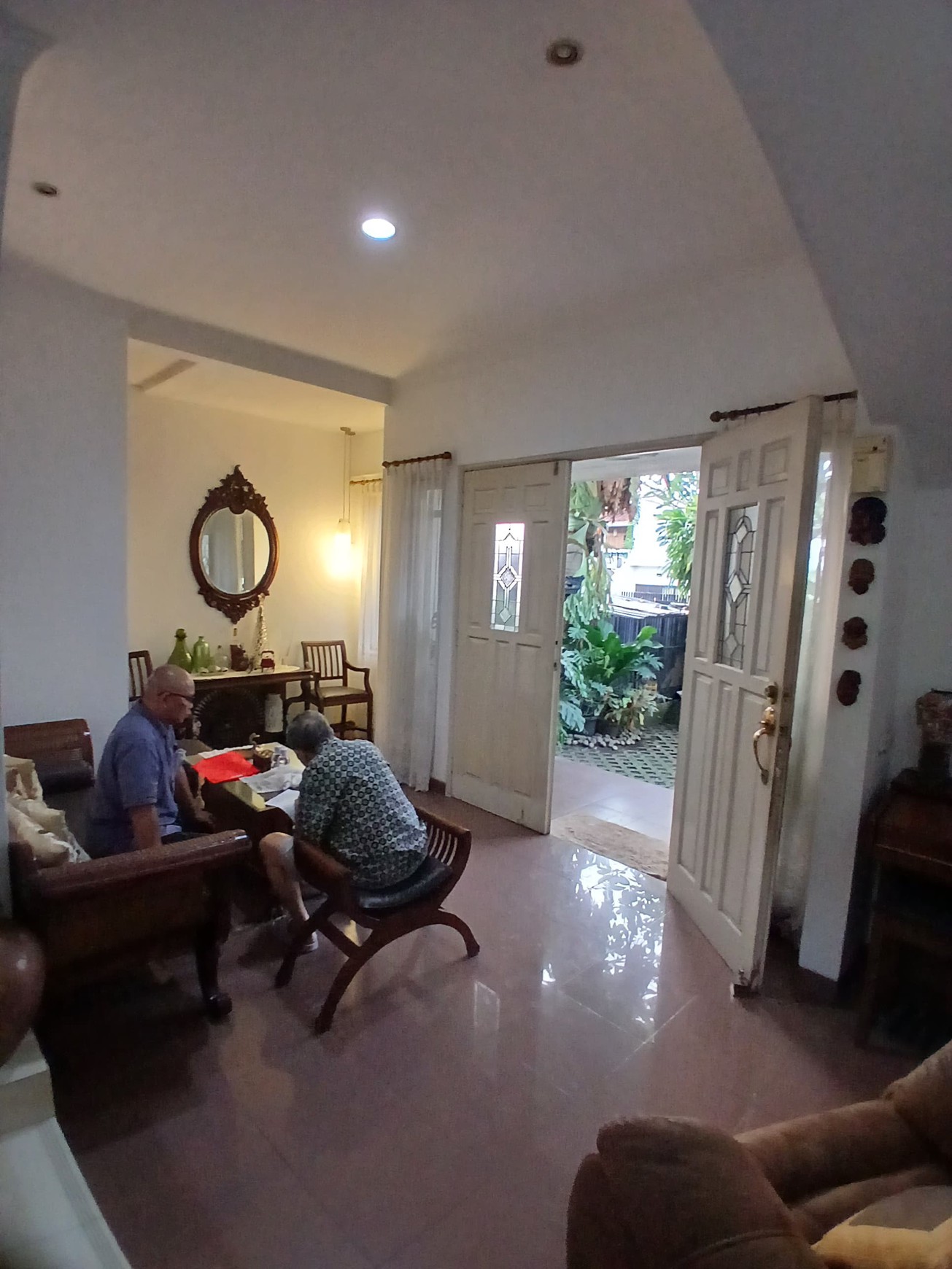 Rumah sangat terawat di Puri Cinere-Jaksel