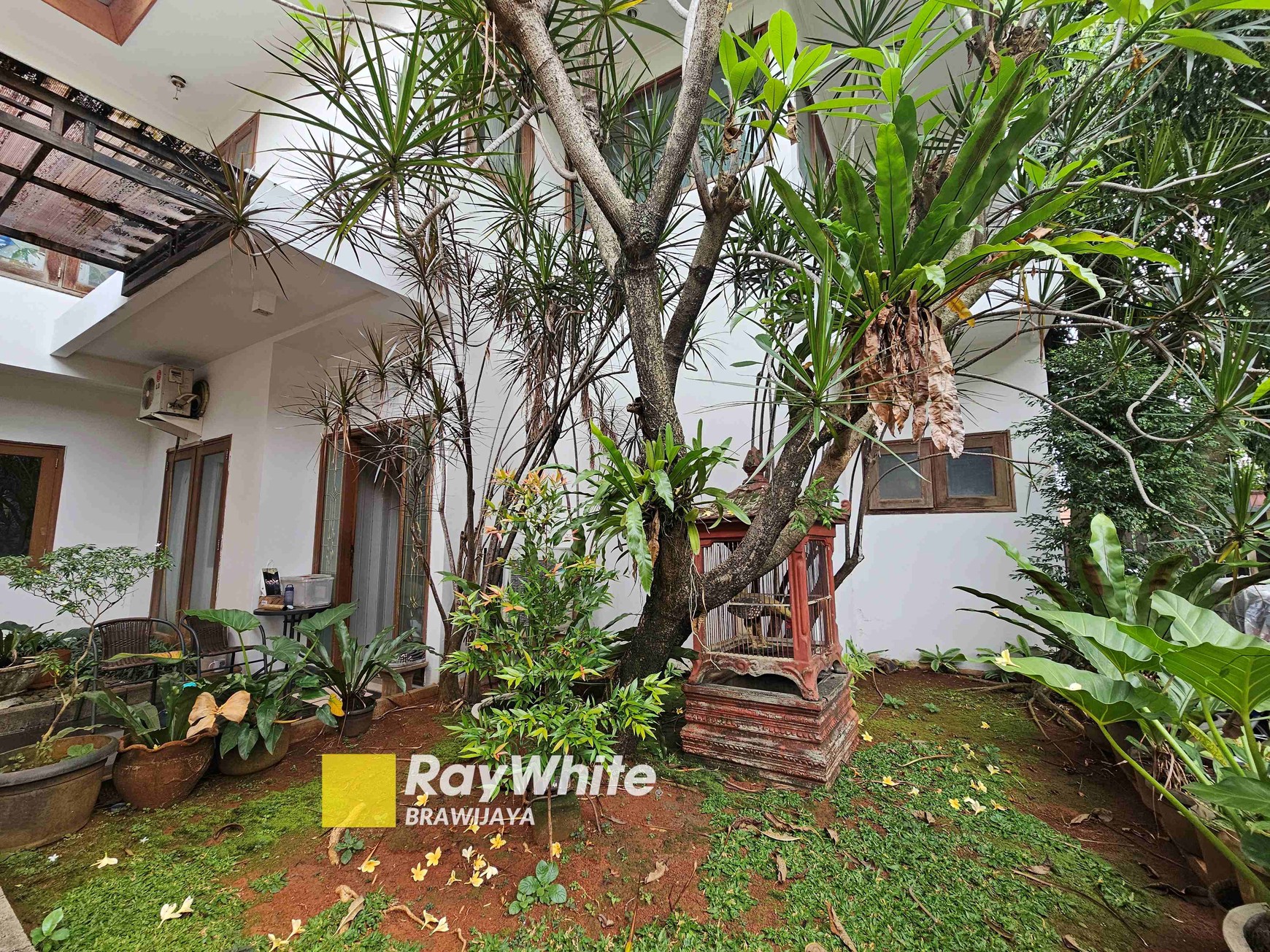 Rumah di Winville Residence, Lebak Bulus, Jaksel, private pool, 3 km ke MRT Lebak Bulus