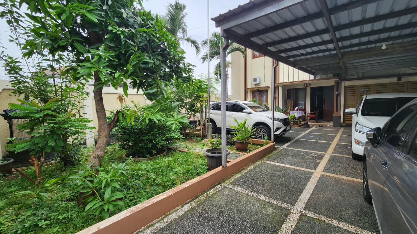 Rumah Mewah 2 Lantai Dengan Swimming Pool di Pancoran Jaksel