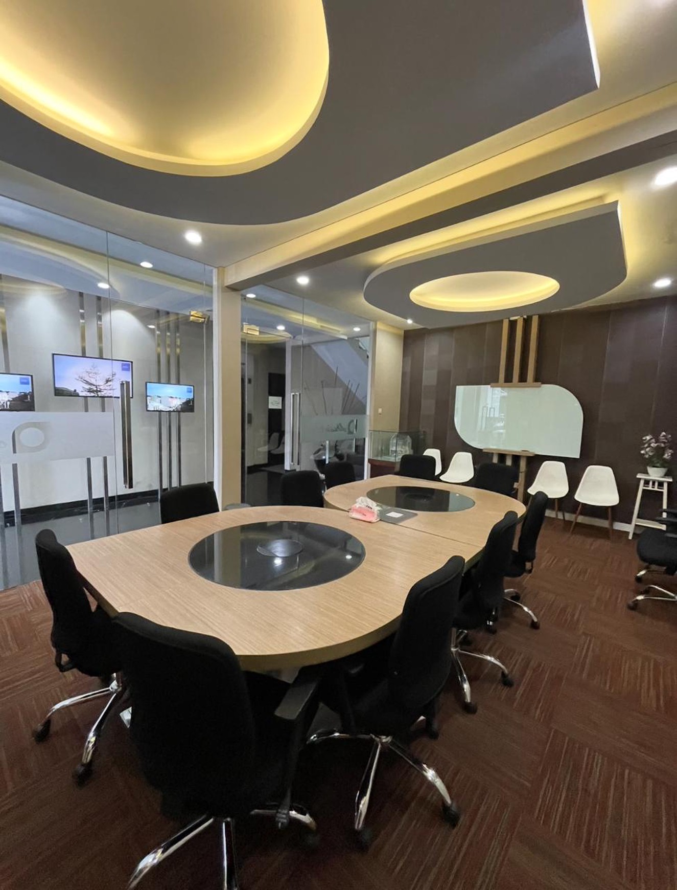 Kantor 2 Lantai di BSD City dengan LT 300 LB 468 Lift Sigma (10 orang)