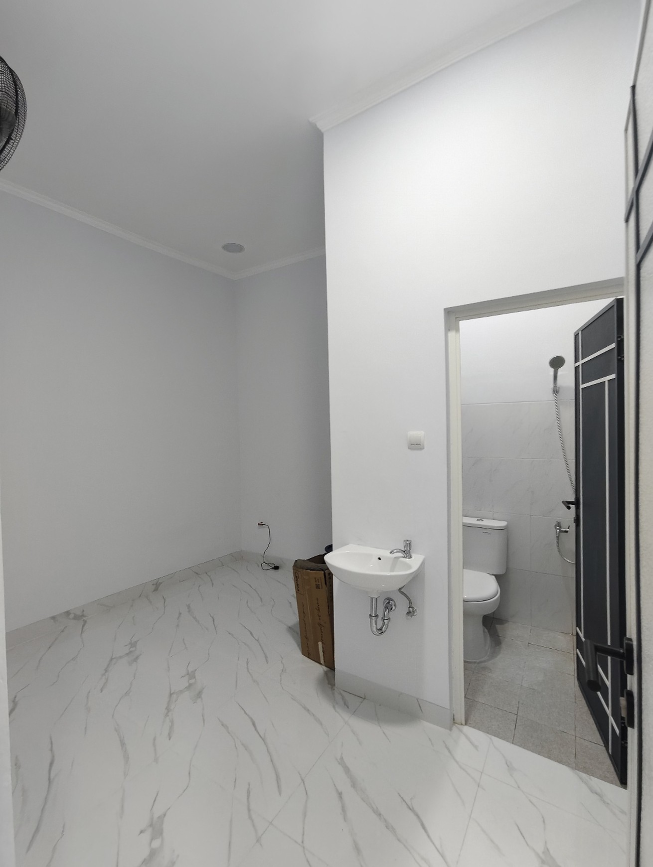 Rumah Baru di Pasar Baru Sawah Besar Dekat Transjakarta