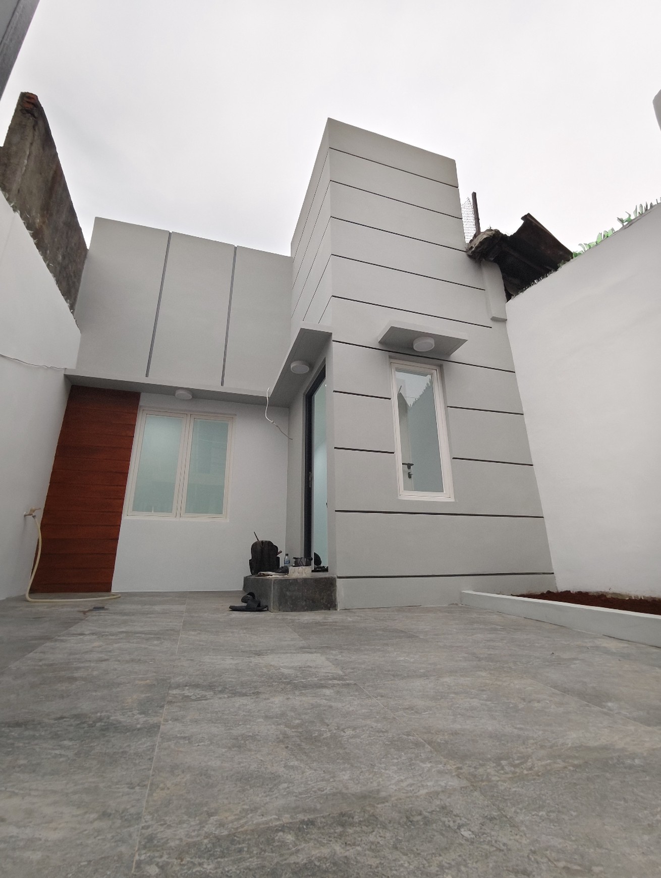 Rumah Baru di Pasar Baru Sawah Besar Dekat Transjakarta