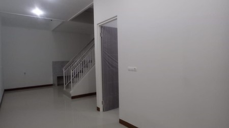 Harga 1M an di Surabaya Barat Rumah Baru Babatan Pilang