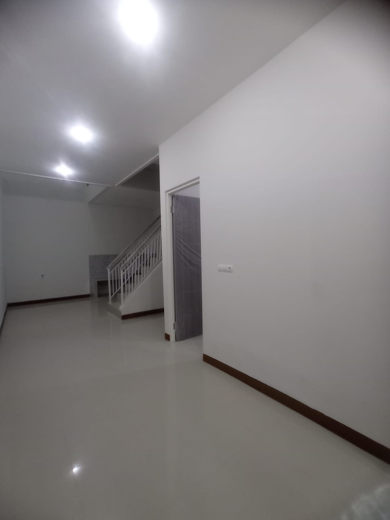 Harga 1M an di Surabaya Barat Rumah Baru Babatan Pilang