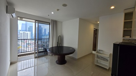 Dijual Apartemen Newton 1 - 2BR Hook Unit, Lantai 25