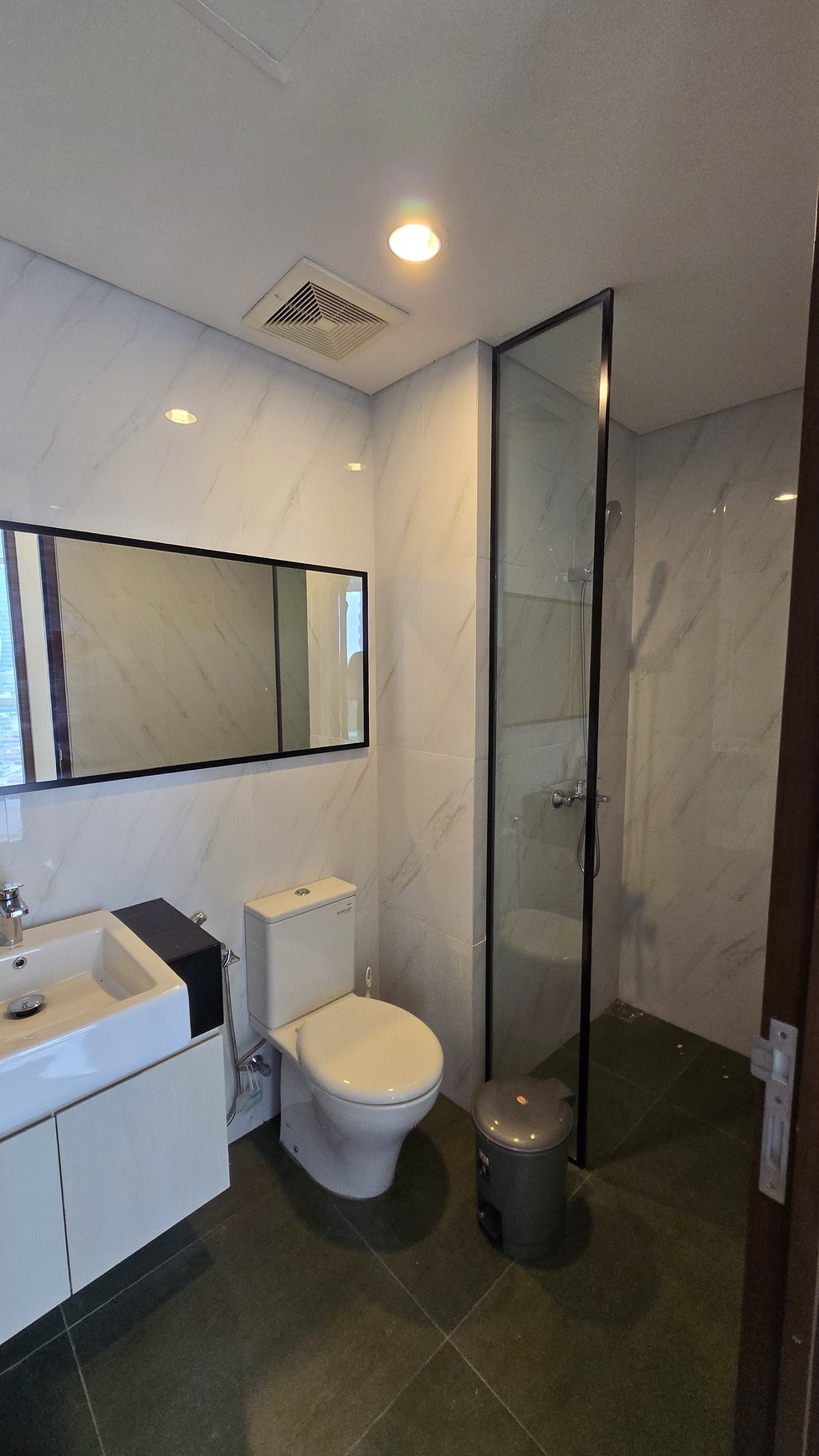 Dijual Apartemen Newton 1 - 2BR Hook Unit, Lantai 25