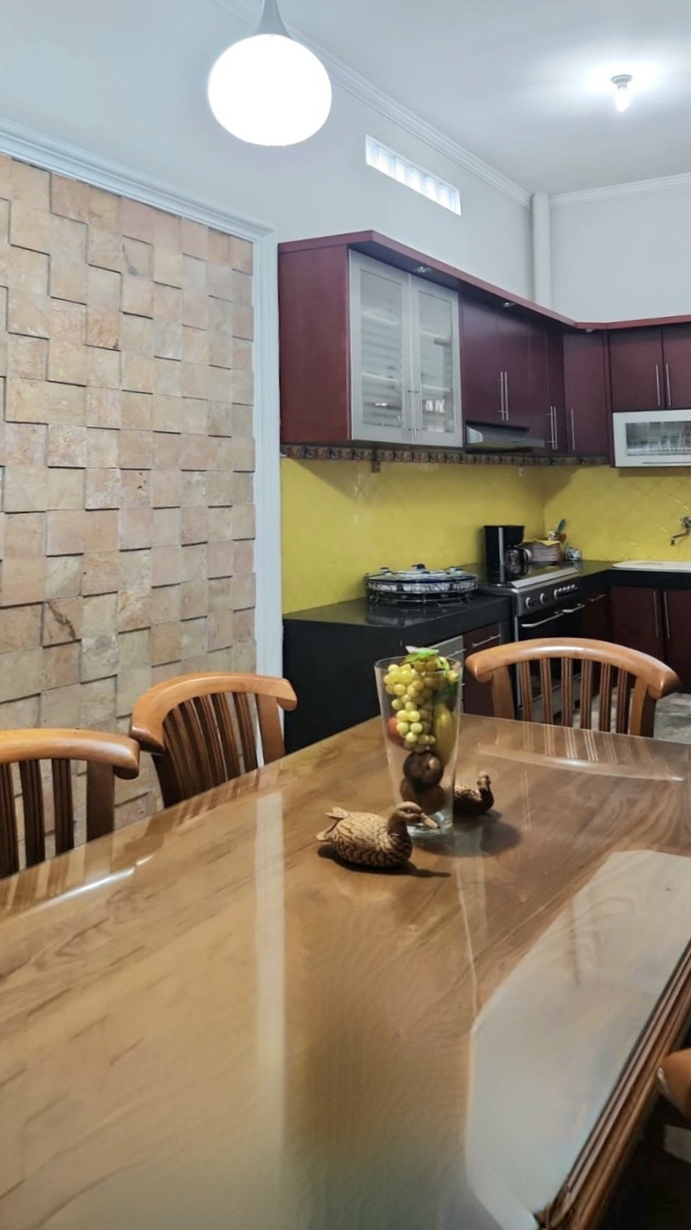 Rumah hoek luas. di Perumahan Harapan Indah, Jl Alpukat Raya