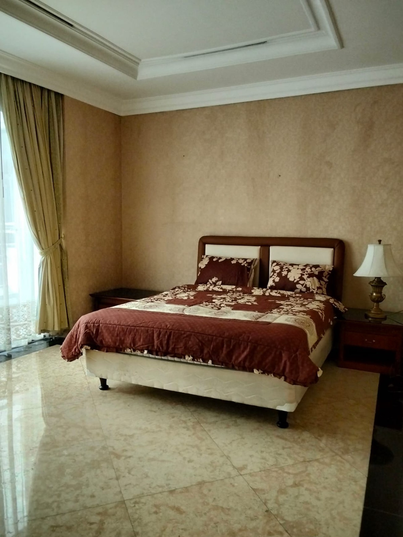 Fast Sale Sailendra Apartment 4BRs Furnished 