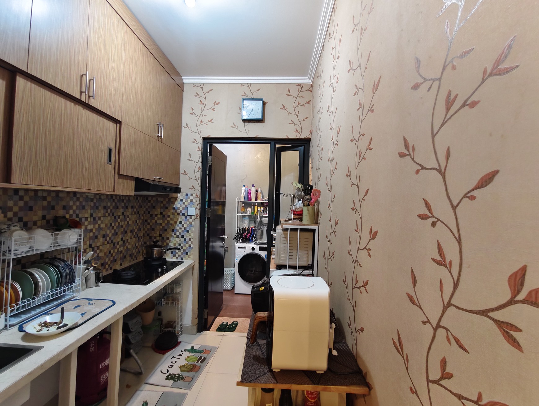 Rumah Mewah Furnished Kota Wisata