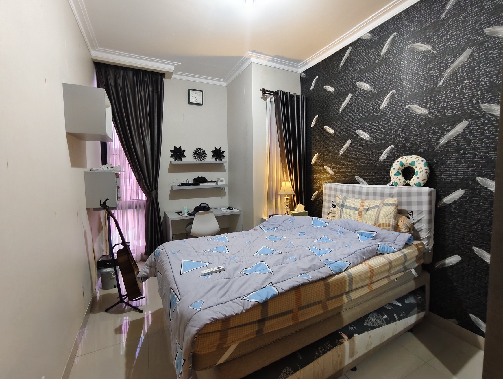Rumah Mewah Furnished Kota Wisata