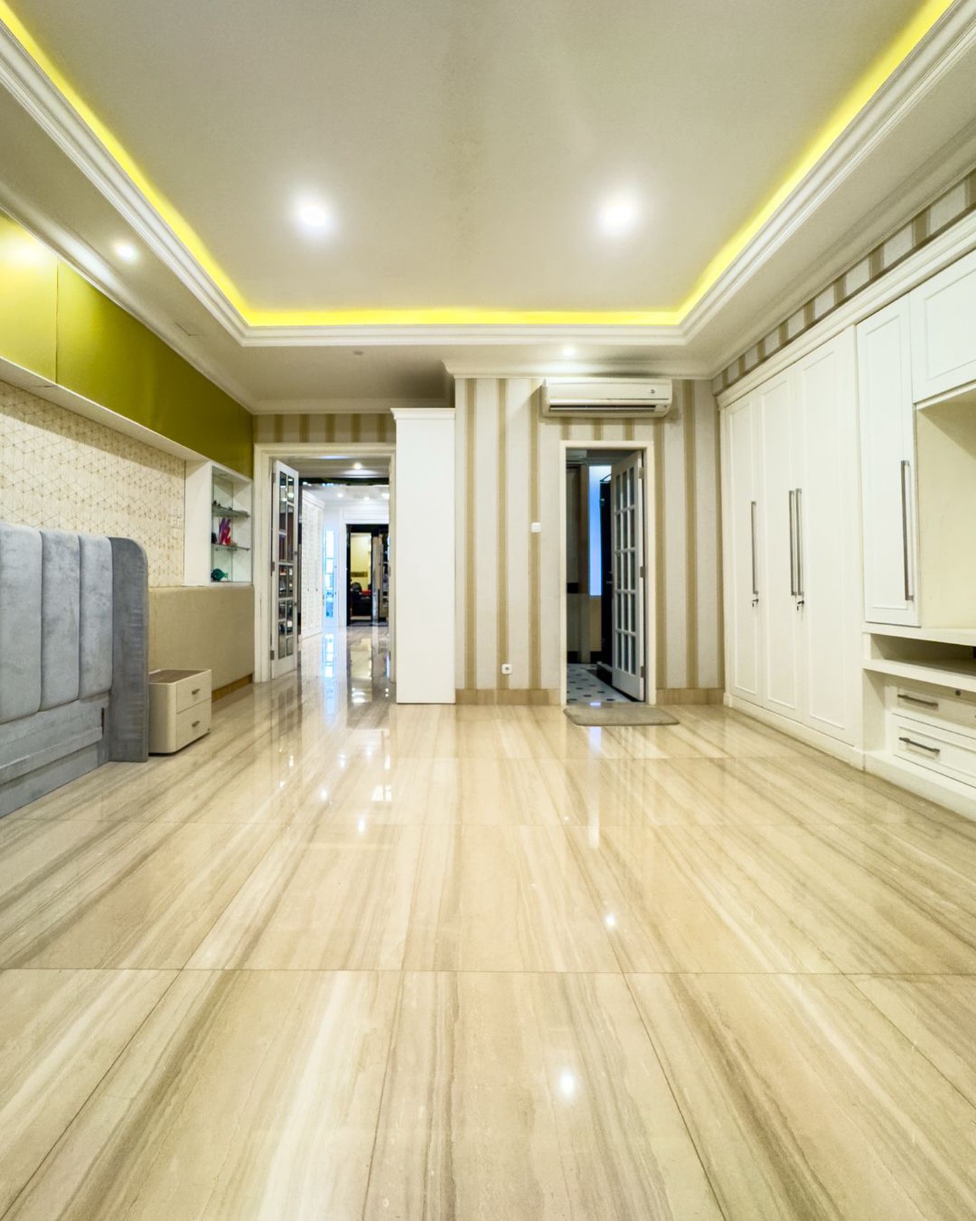 Rumah Mewah 2 Lantai