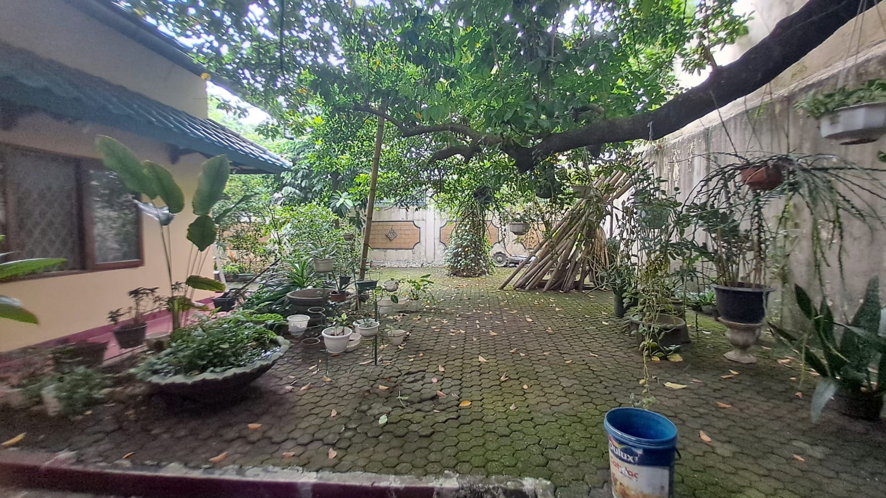 Cocok Untuk Bagun Rumah Impian - Rumah Lama LT. 666 m2 di Jagakarsa