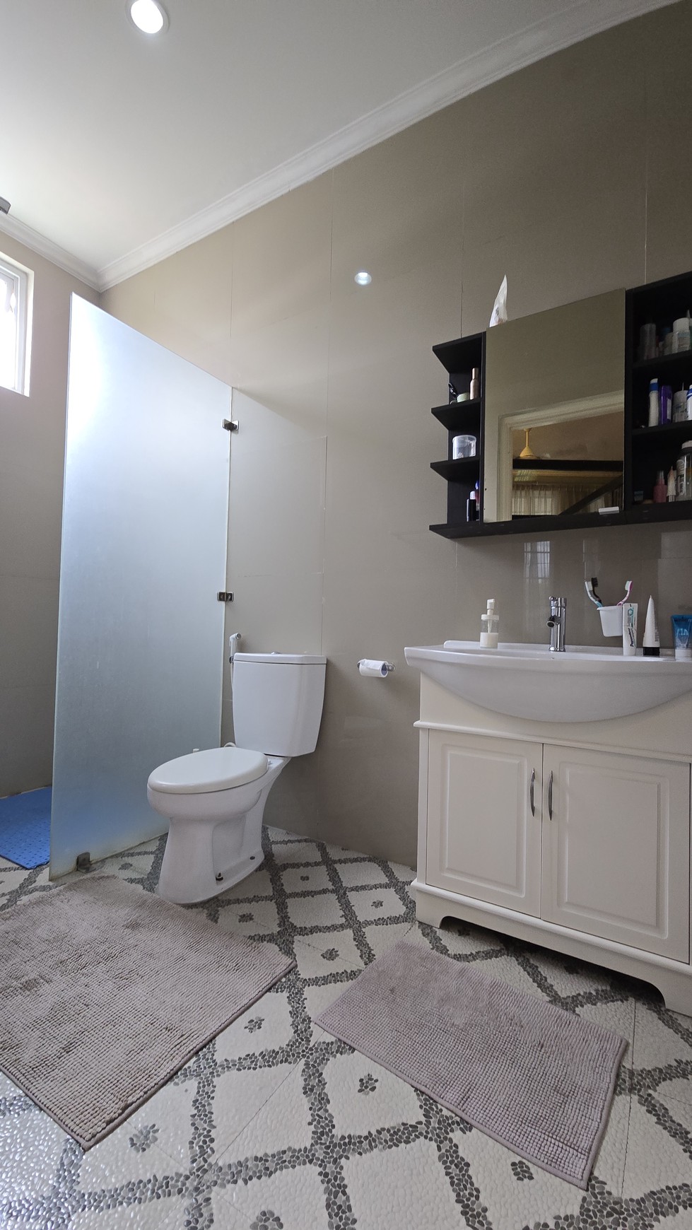 Rumah Siap Huni Terawat dan Lingkungan Asri di Discovery Conserva, Bintaro Jaya, Sektor 9
