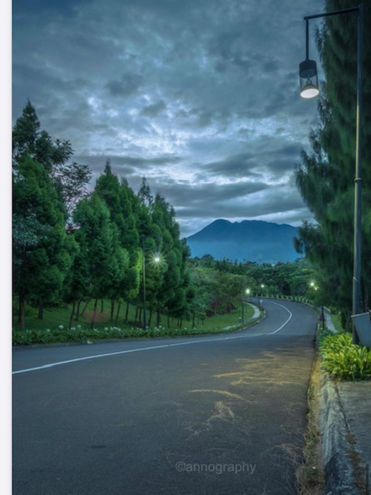 Dijual Villa Cantik Bergaya Bali di Vimala Hiils Ciawi, Bogor