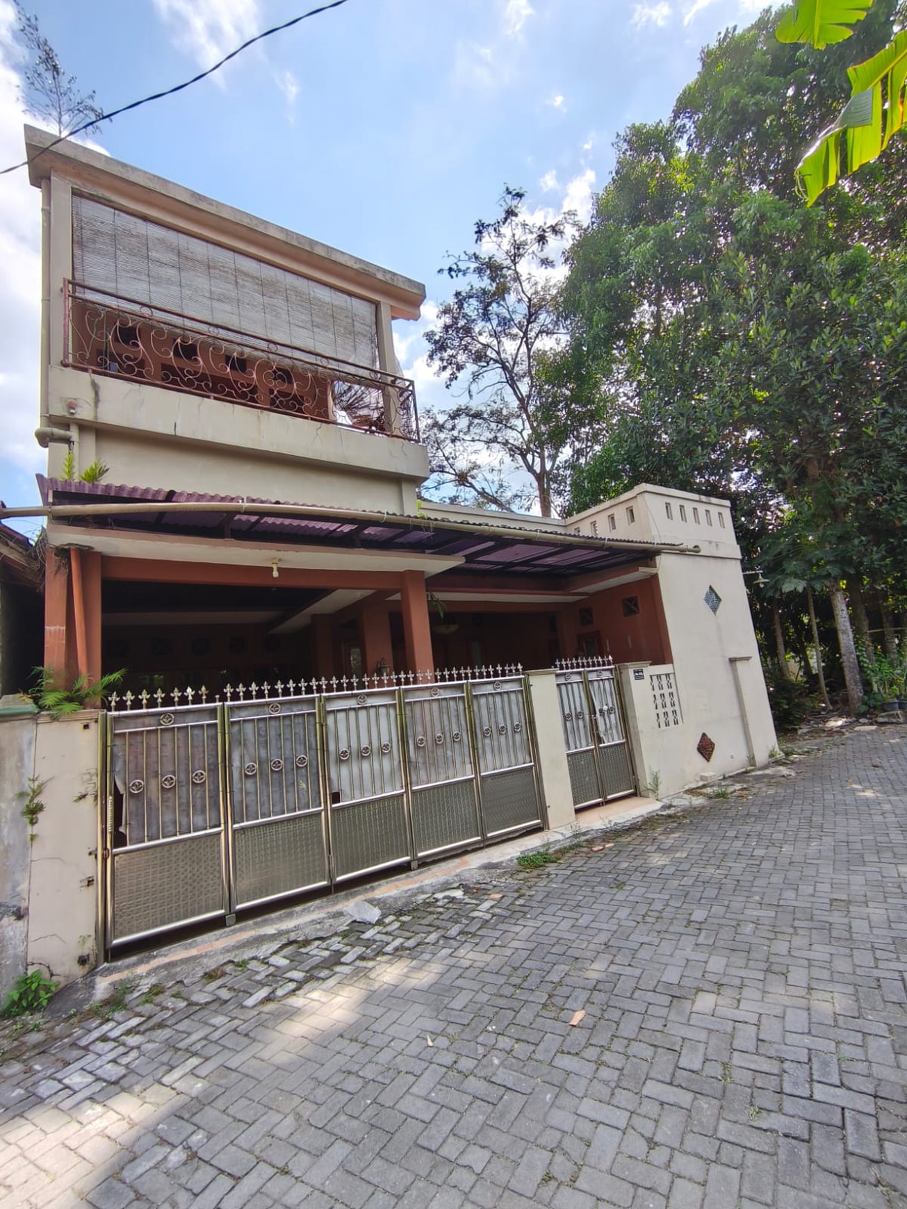 Rumah Hitung Tanah Area Cipete