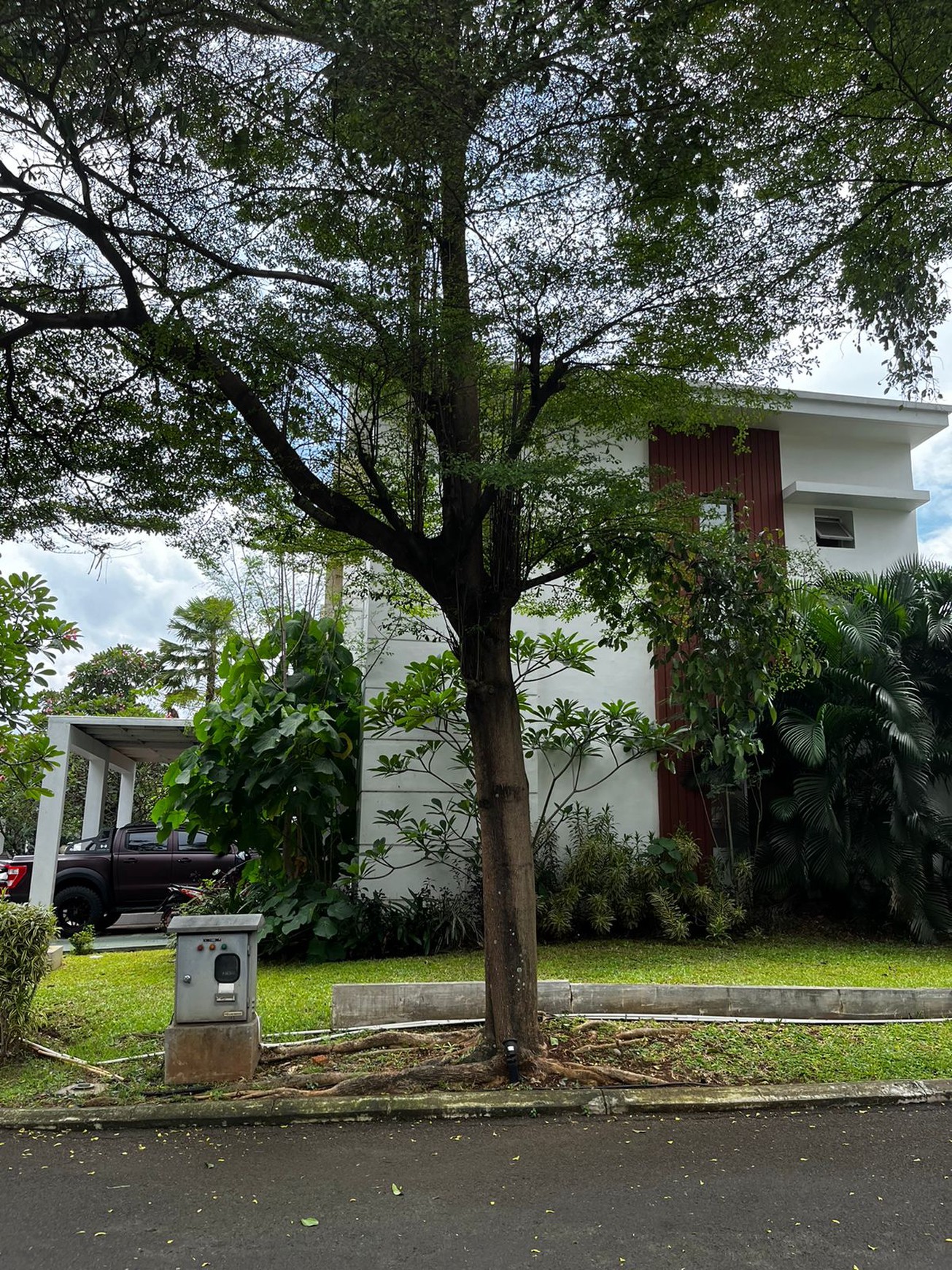 Rumah Hitung Tanah Area Cipete