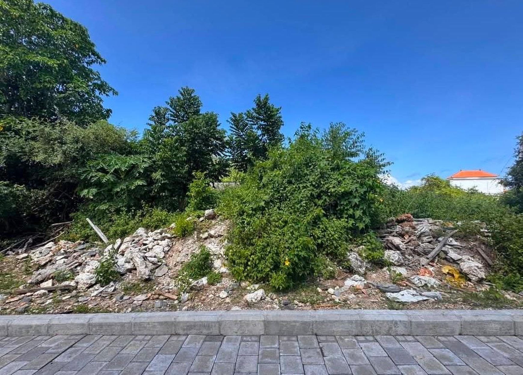 Rumah Hitung Tanah Area Cipete