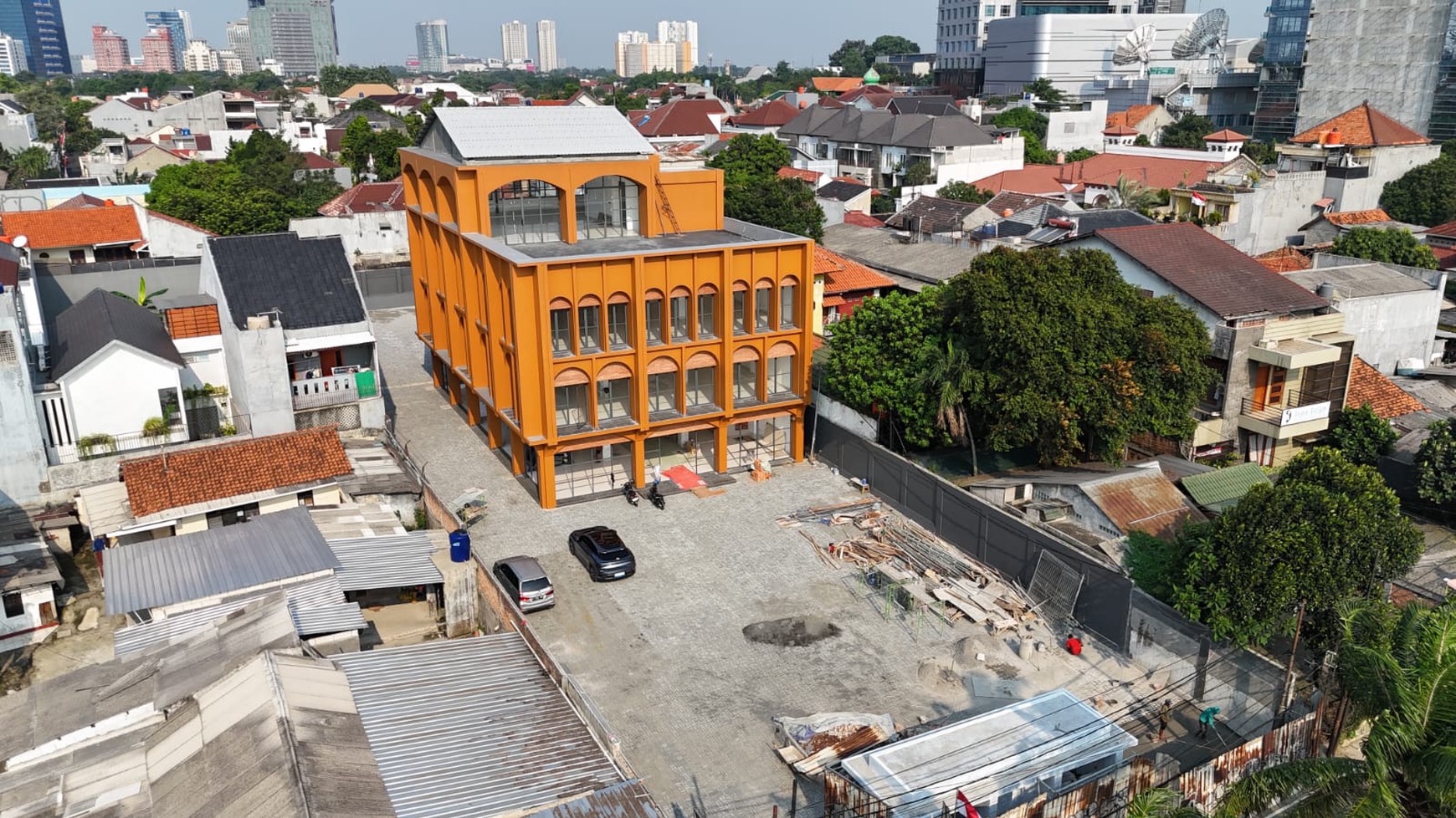 Rumah Hitung Tanah Area Cipete