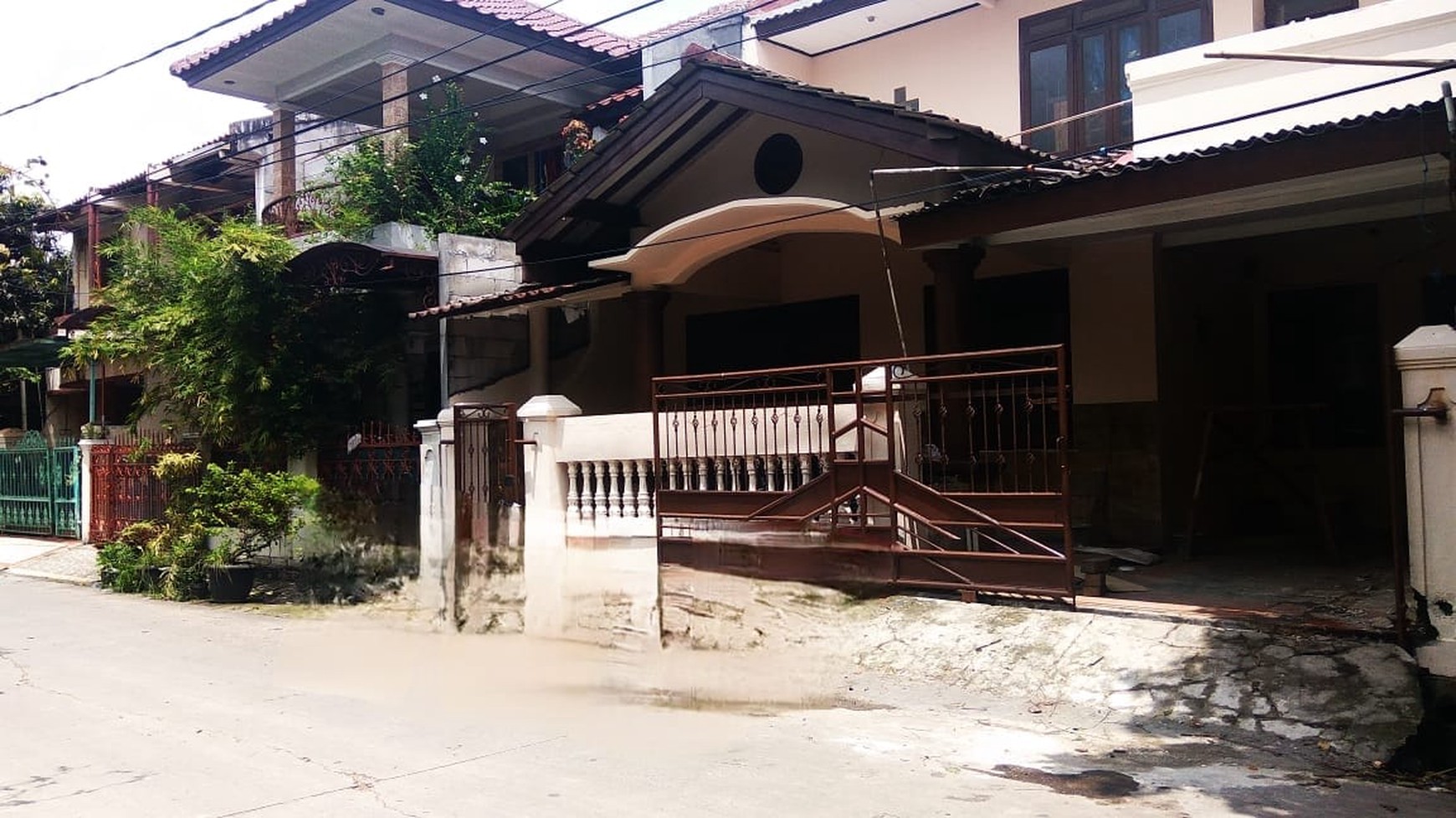 Rumah 2 Lantai di Komplek Maharta, Luas 112 M, Harga 750 Juta, NEGO