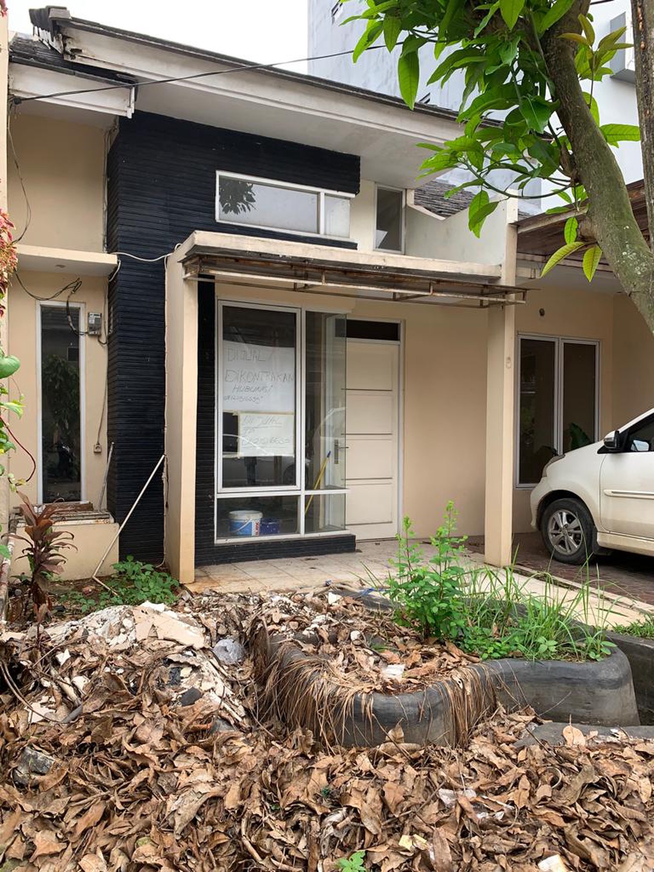 Dijual rumah murah di Grandview cluster belllavista - Binong Tangerang