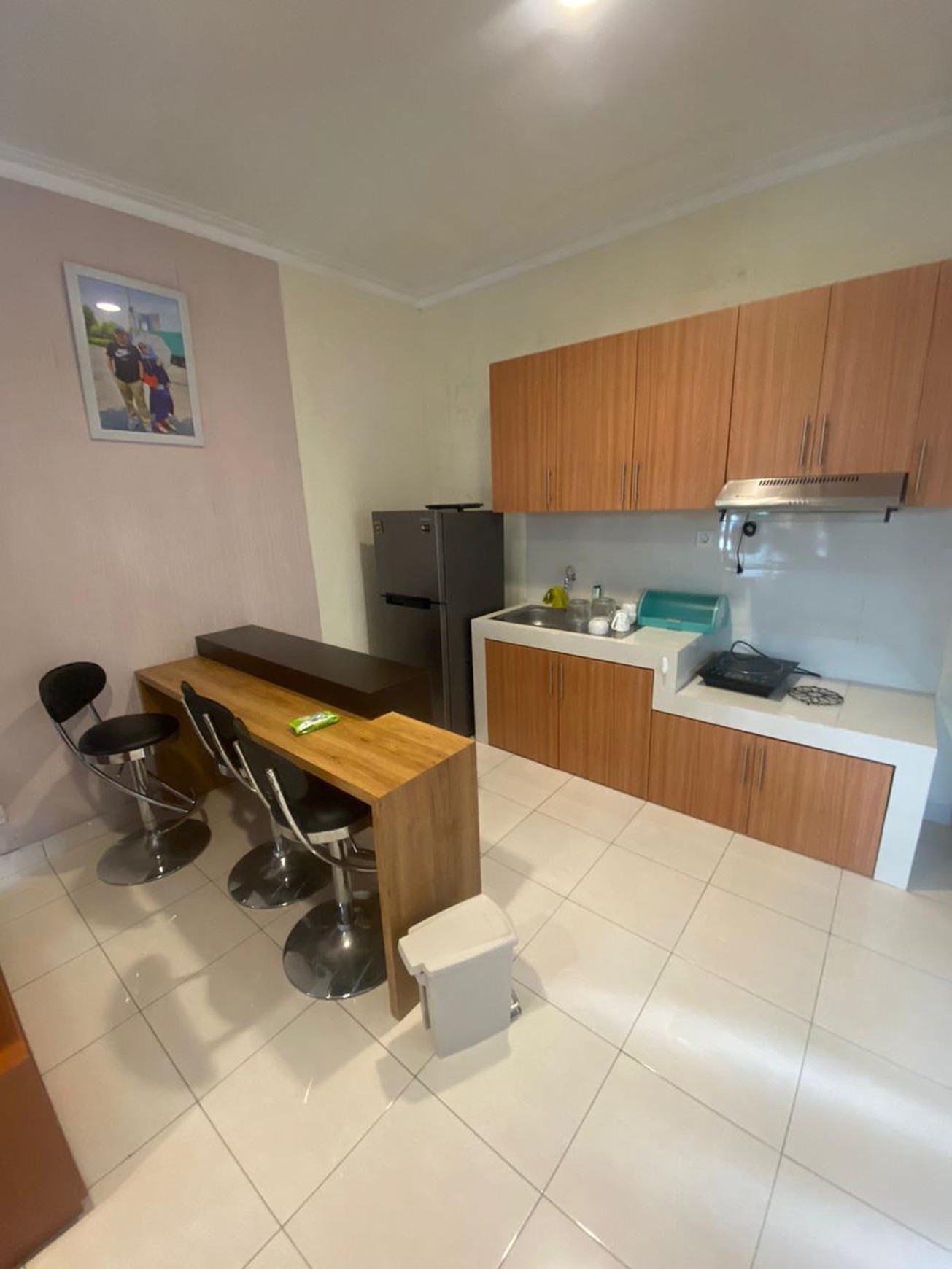 Jual Murah Rumah Semi Furnished 2 Lantai Kota Wisata 