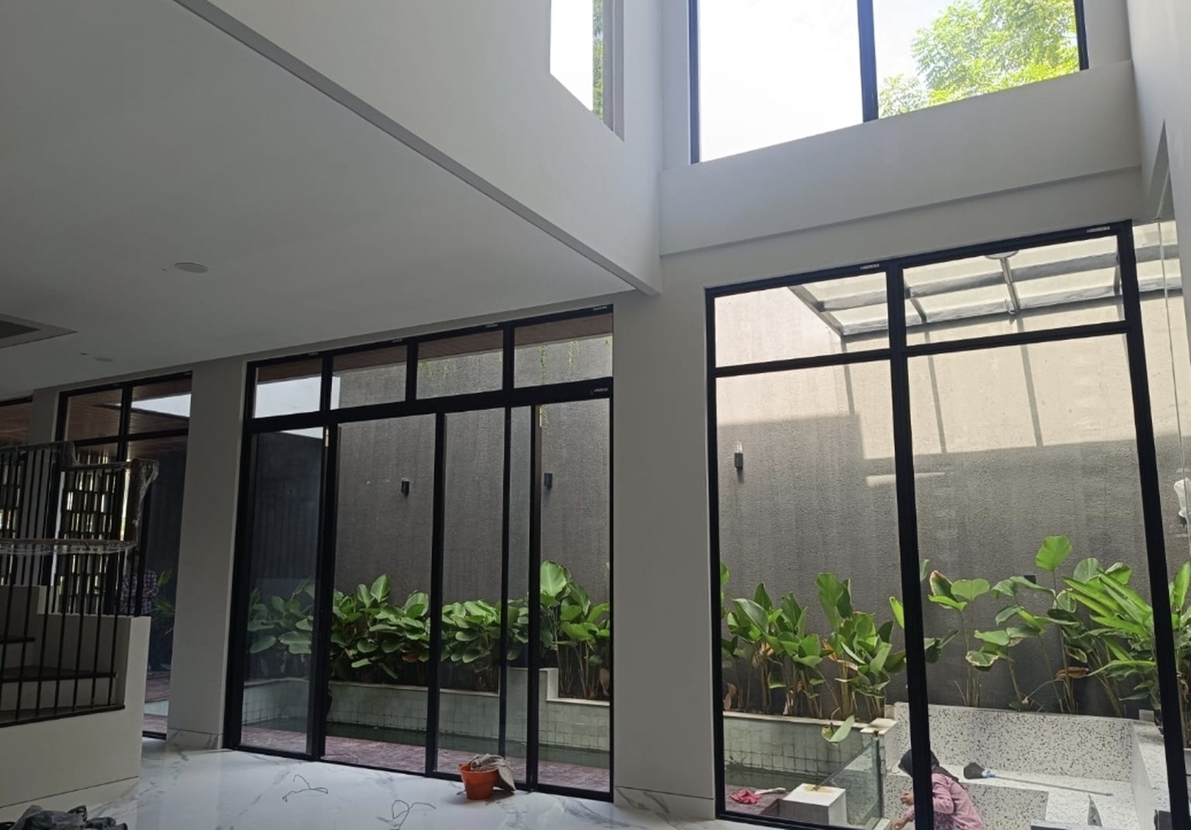 DIJUAL RUMAH BARU MODERN Tropical Balinese, CitraLand Utama, Surabaya Barat
