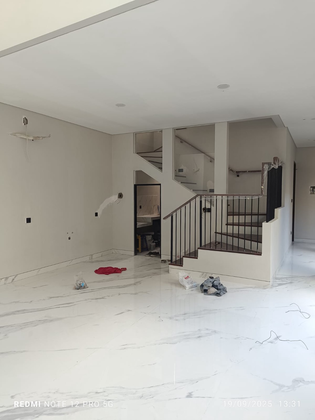 DIJUAL RUMAH BARU MODERN Tropical Balinese, CitraLand Utama, Surabaya Barat