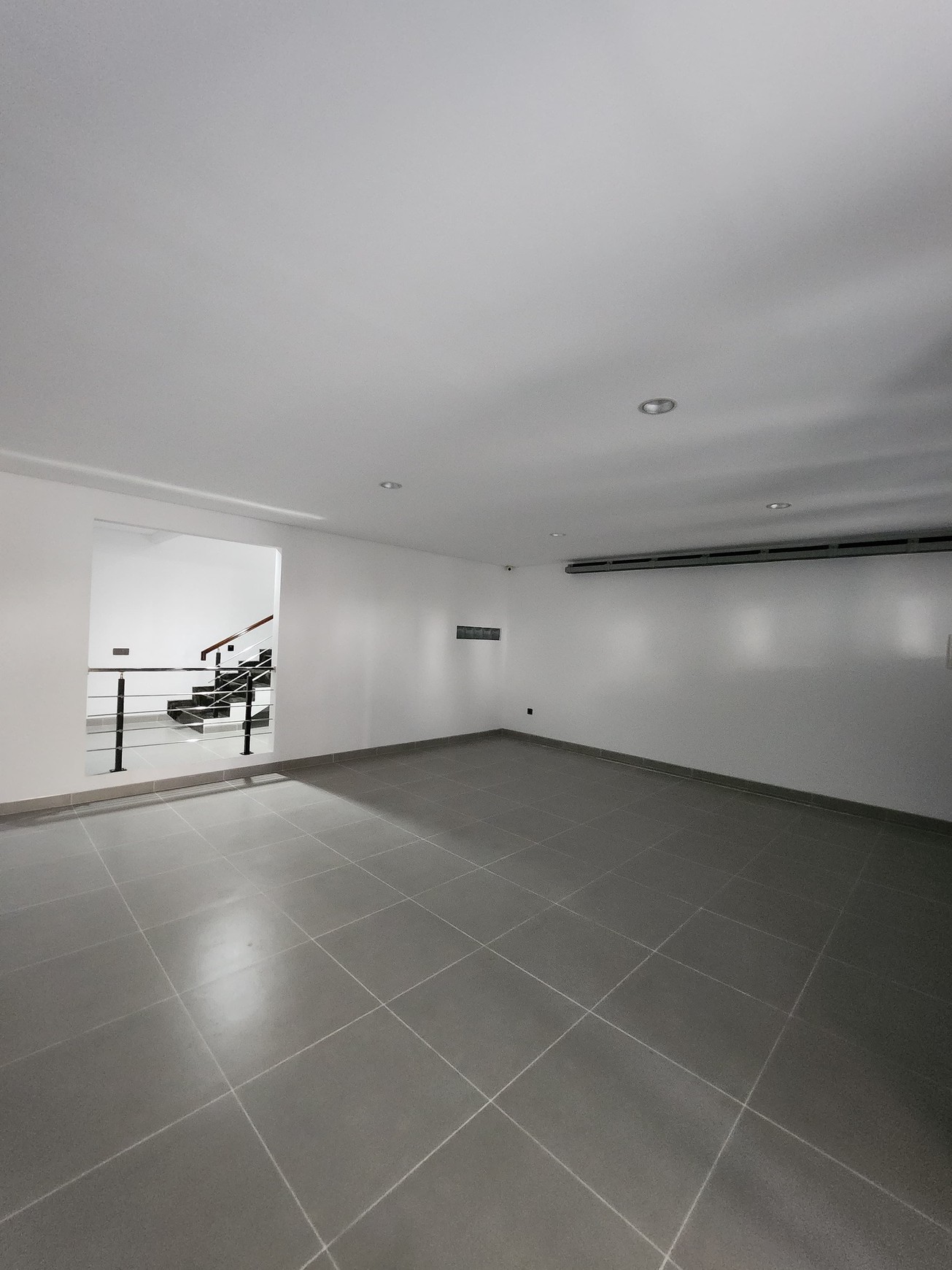 Dijual Rumah Baru Waterfront Citraland Surabaya New Modern Bonus Semi Furnished Dekat Universitas Ciputra, Hokky Buah, Fresh Market