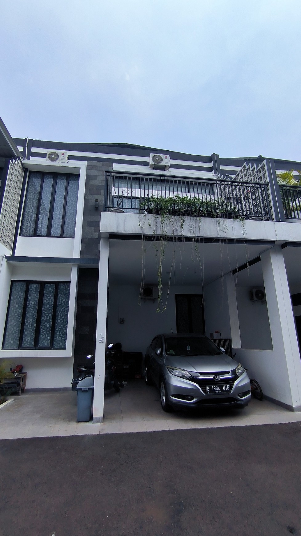Rumah cantik di tanah baru