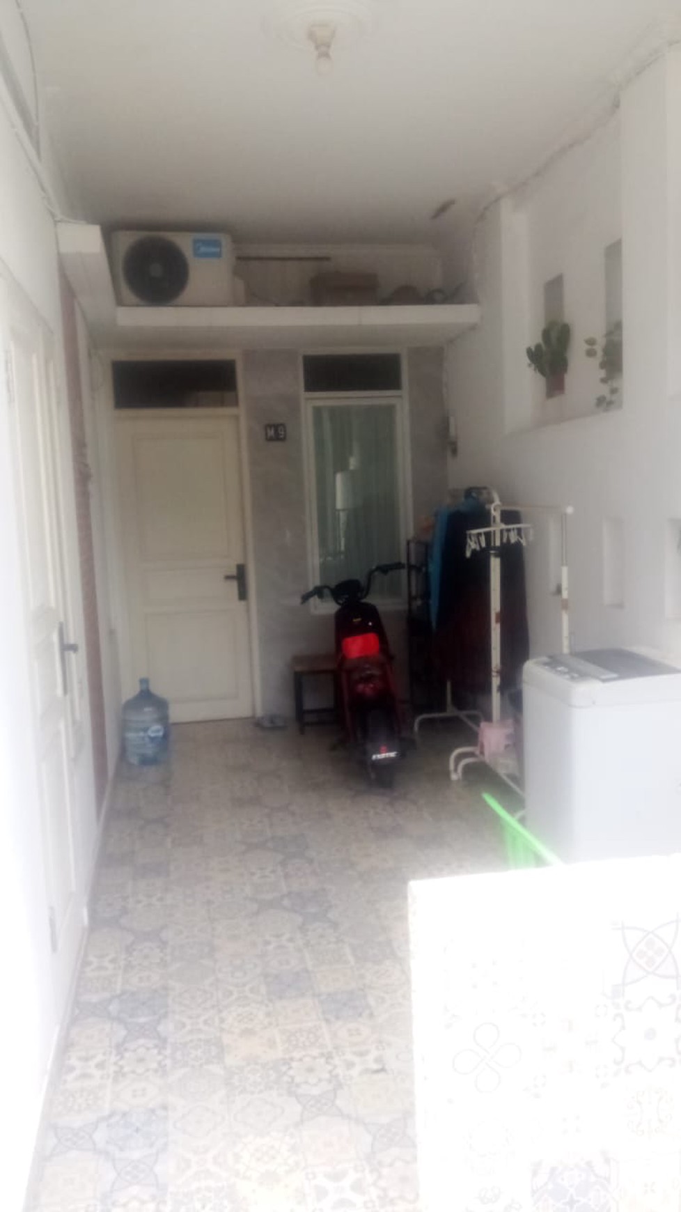Rumah 2 Lantai Siap Huni dengan Hunian Nyaman dan Asri @Ciputat Timur