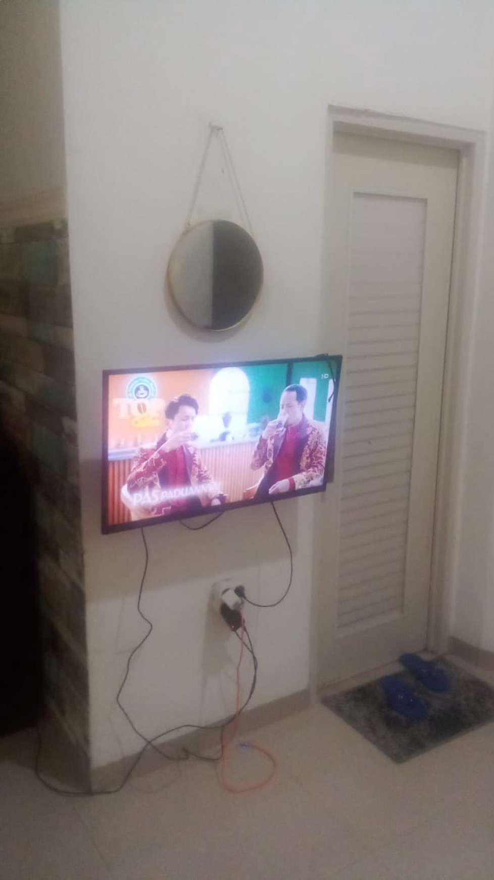Rumah 2 Lantai Siap Huni dengan Hunian Nyaman dan Asri @Ciputat Timur