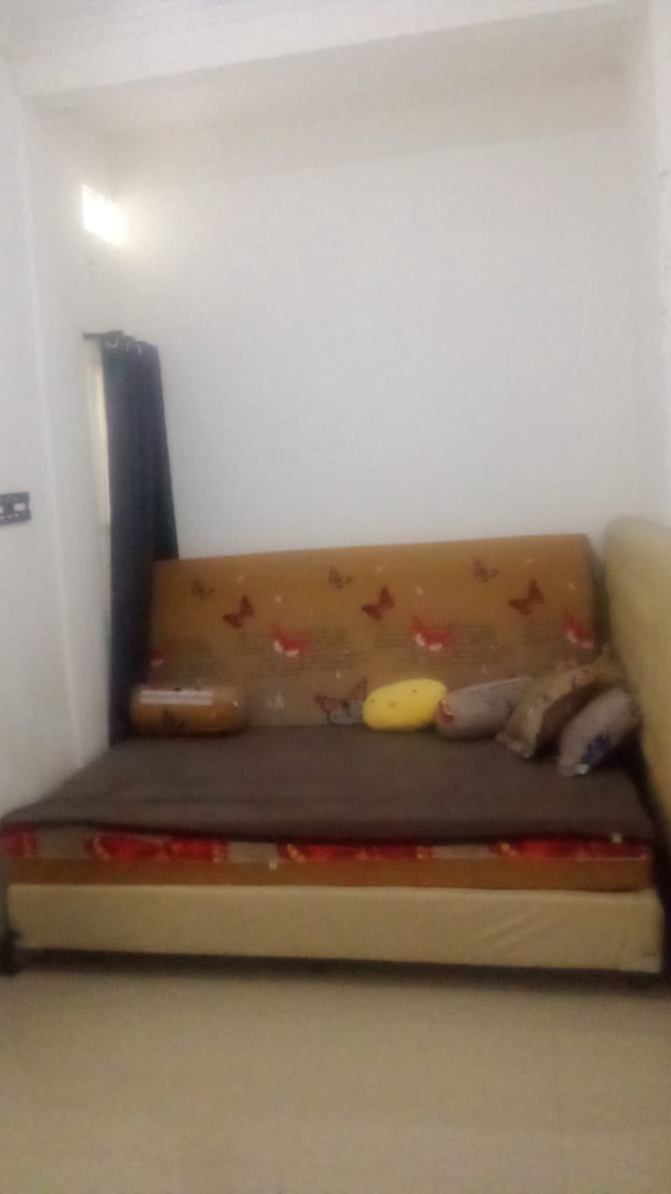 Rumah 2 Lantai Siap Huni dengan Hunian Nyaman dan Asri @Ciputat Timur