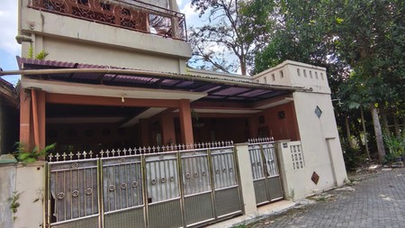 Rumah Tinggal 2 Lantai Lokasi Strategis Dekat dari Jalan Palagan Ngaglik Sleman 