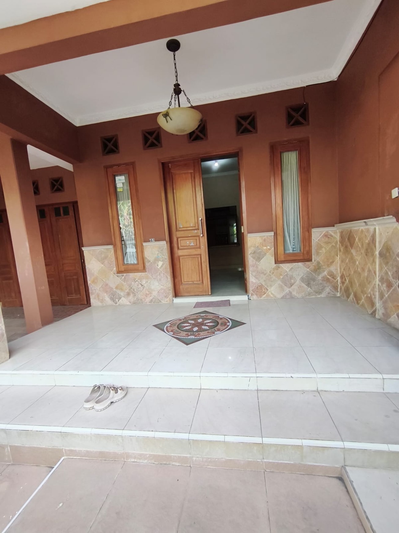 Rumah Tinggal 2 Lantai Lokasi Strategis Dekat dari Jalan Palagan Ngaglik Sleman 