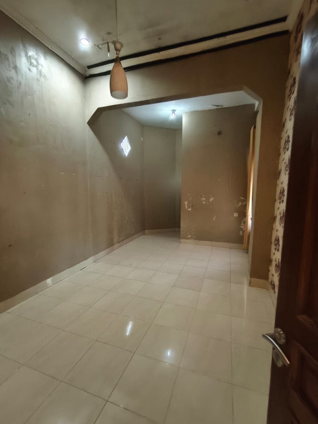 Rumah Tinggal 2 Lantai Lokasi Strategis Dekat dari Jalan Palagan Ngaglik Sleman 