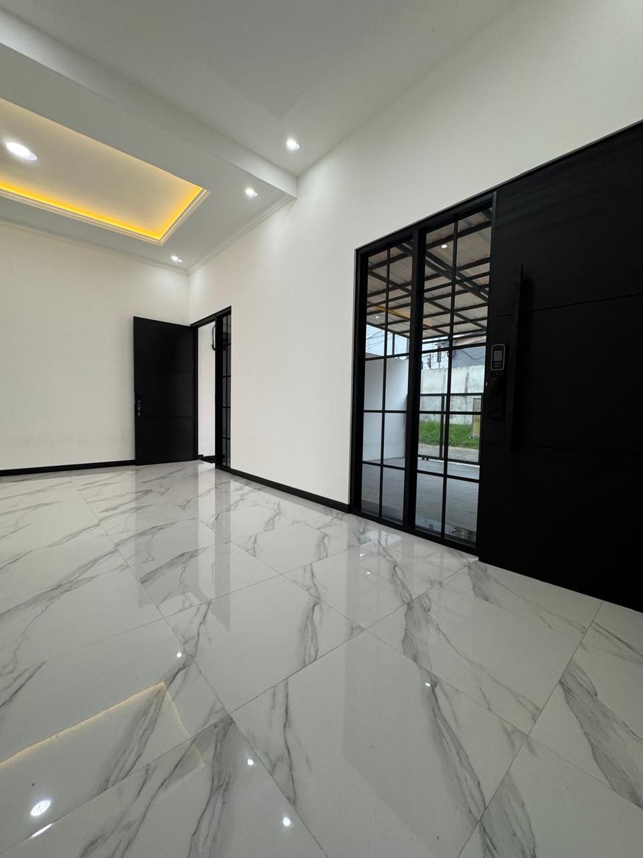 Rumah 2 Lantai Siap Huni di Pondok Ranji dengan KT 3+1 KM 3+1 Surat SHM Granit Hunian Nyaman dan Asri