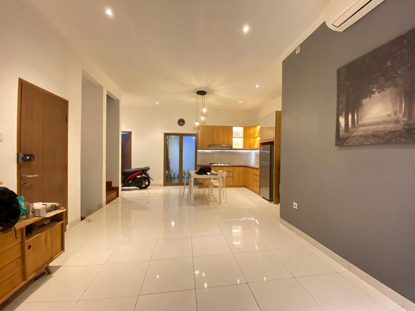 Rumah Cantik di Bintaro Jaya KT 4 KM 3 Luas Tanah 120 dan Luas Bangunan 144 Surat SHM