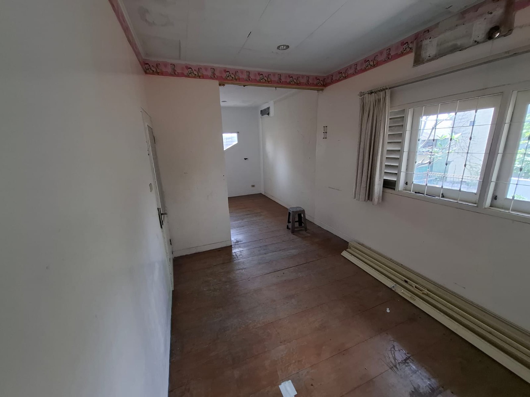 Dijual rumah 2 lantai di Griya Sekar Melati Andara Cinere dekat stasiun Fatmawati 