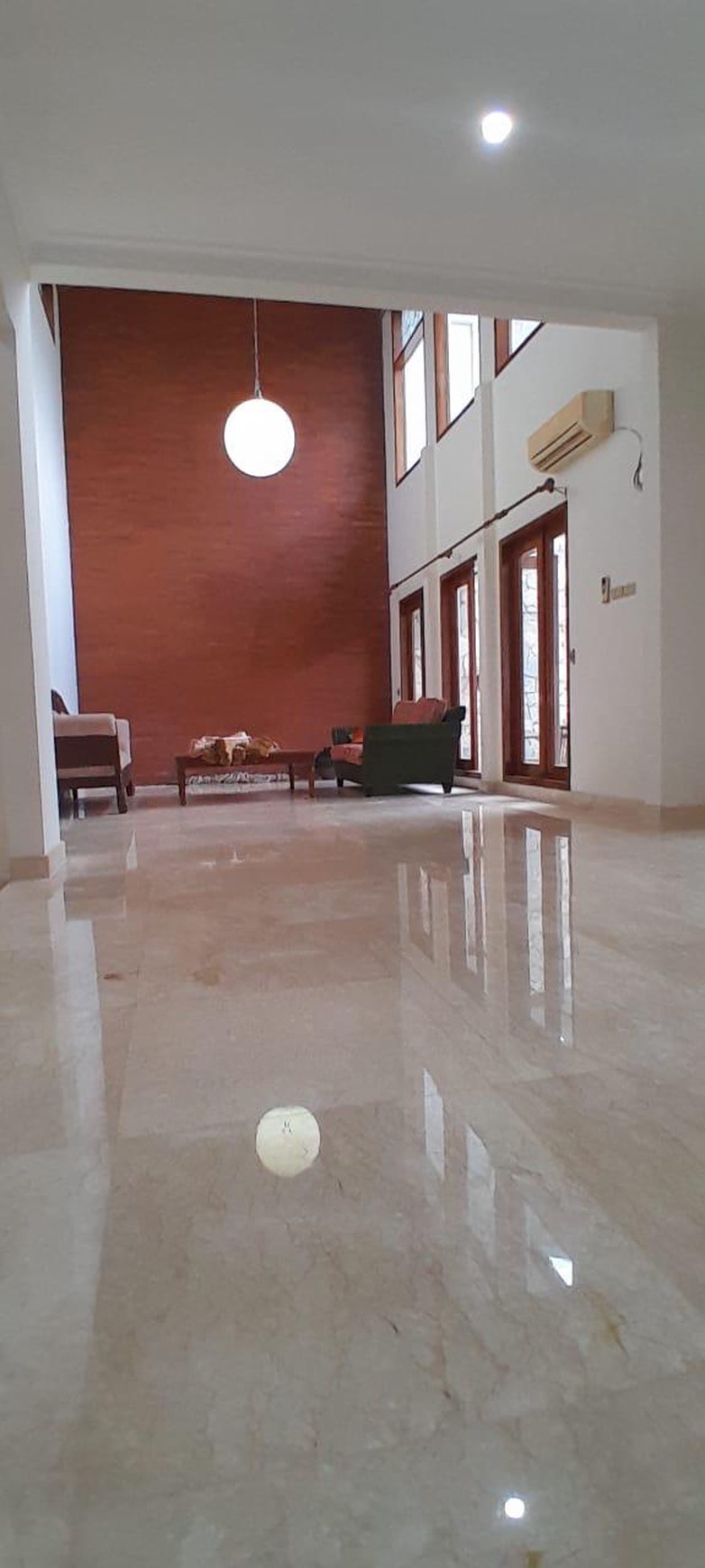 Rumah 2 Lantai ada Swimming Pool di Cipete Utara, Kebayoran Baru