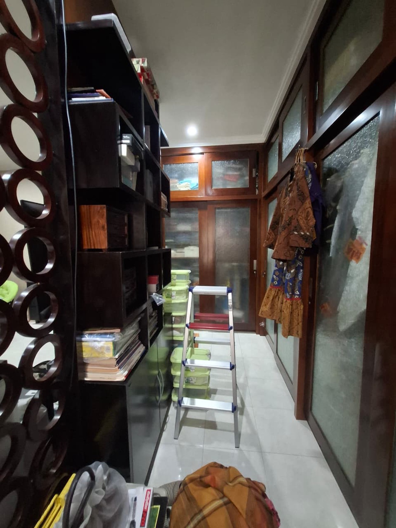 Rumah Mewah Furnish Dalam Perum Dijalan Ringroad Utara, Maguwoharjo, Depok, Sleman