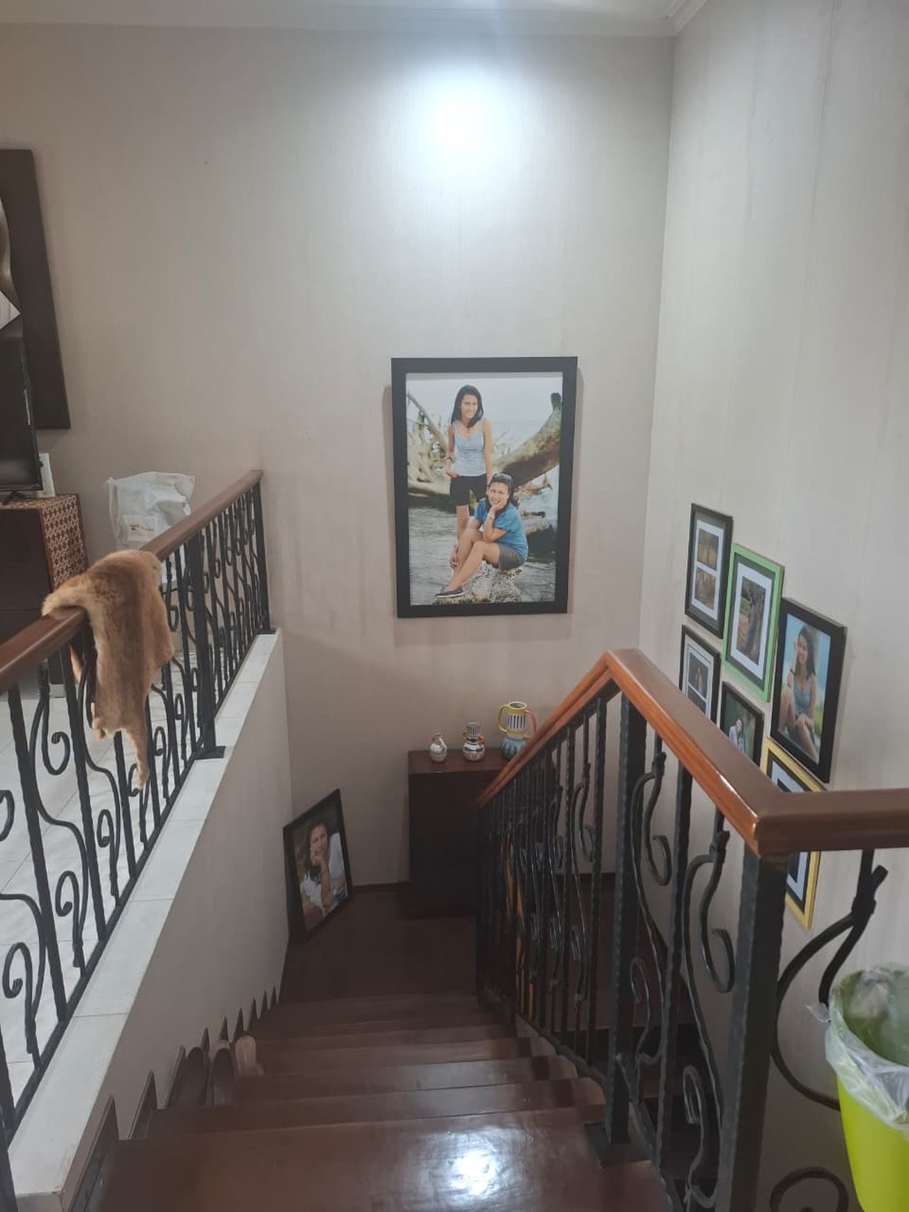 Rumah Mewah Furnish Dalam Perum Dijalan Ringroad Utara, Maguwoharjo, Depok, Sleman