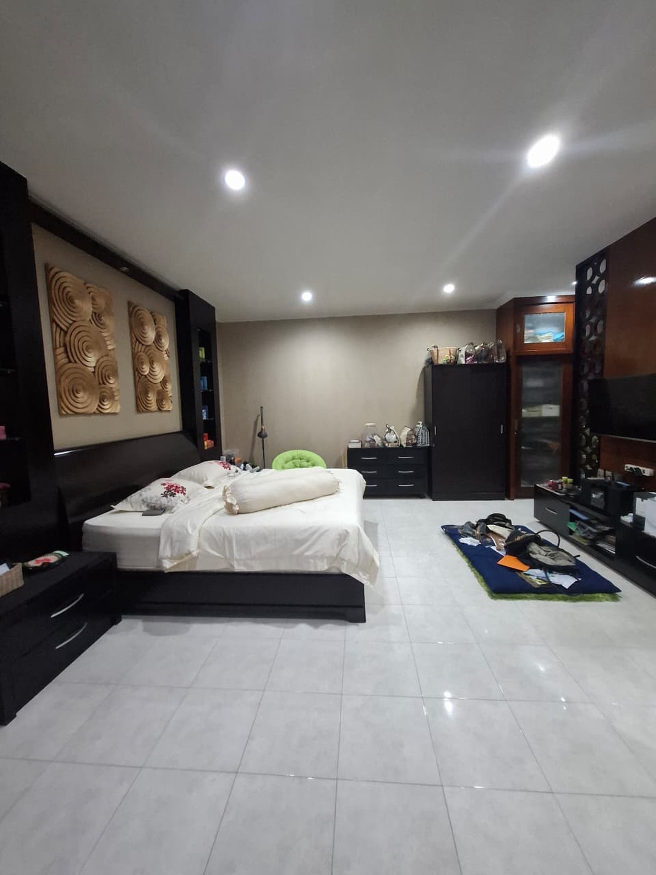 Rumah Mewah Furnish Dalam Perum Dijalan Ringroad Utara, Maguwoharjo, Depok, Sleman