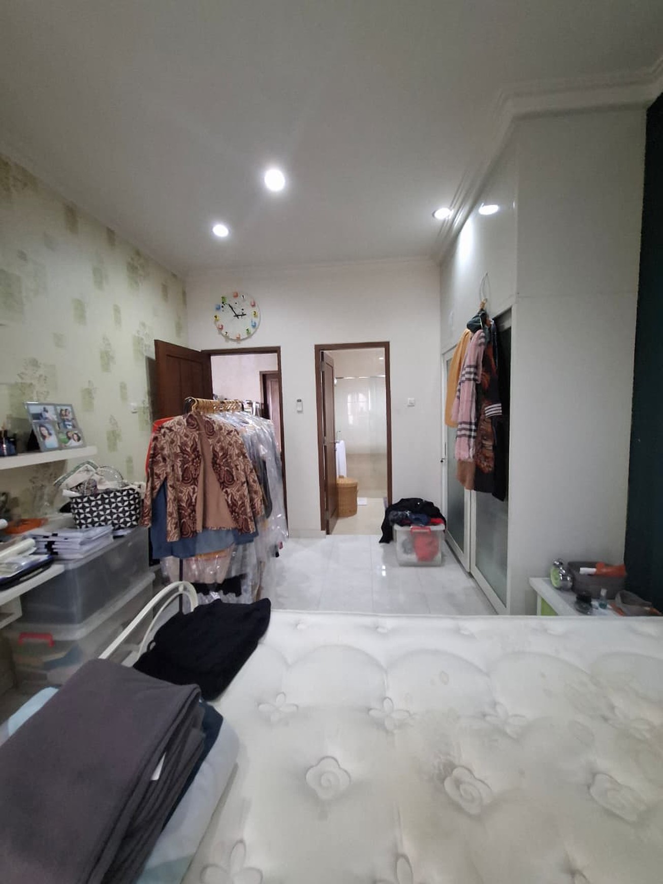 Rumah Mewah Furnish Dalam Perum Dijalan Ringroad Utara, Maguwoharjo, Depok, Sleman