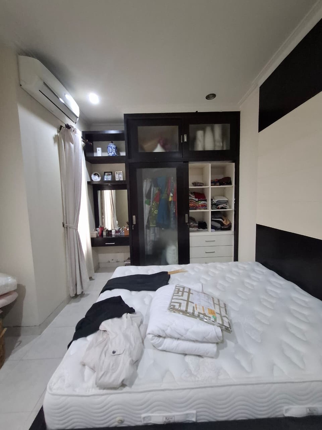 Rumah Mewah Furnish Dalam Perum Dijalan Ringroad Utara, Maguwoharjo, Depok, Sleman