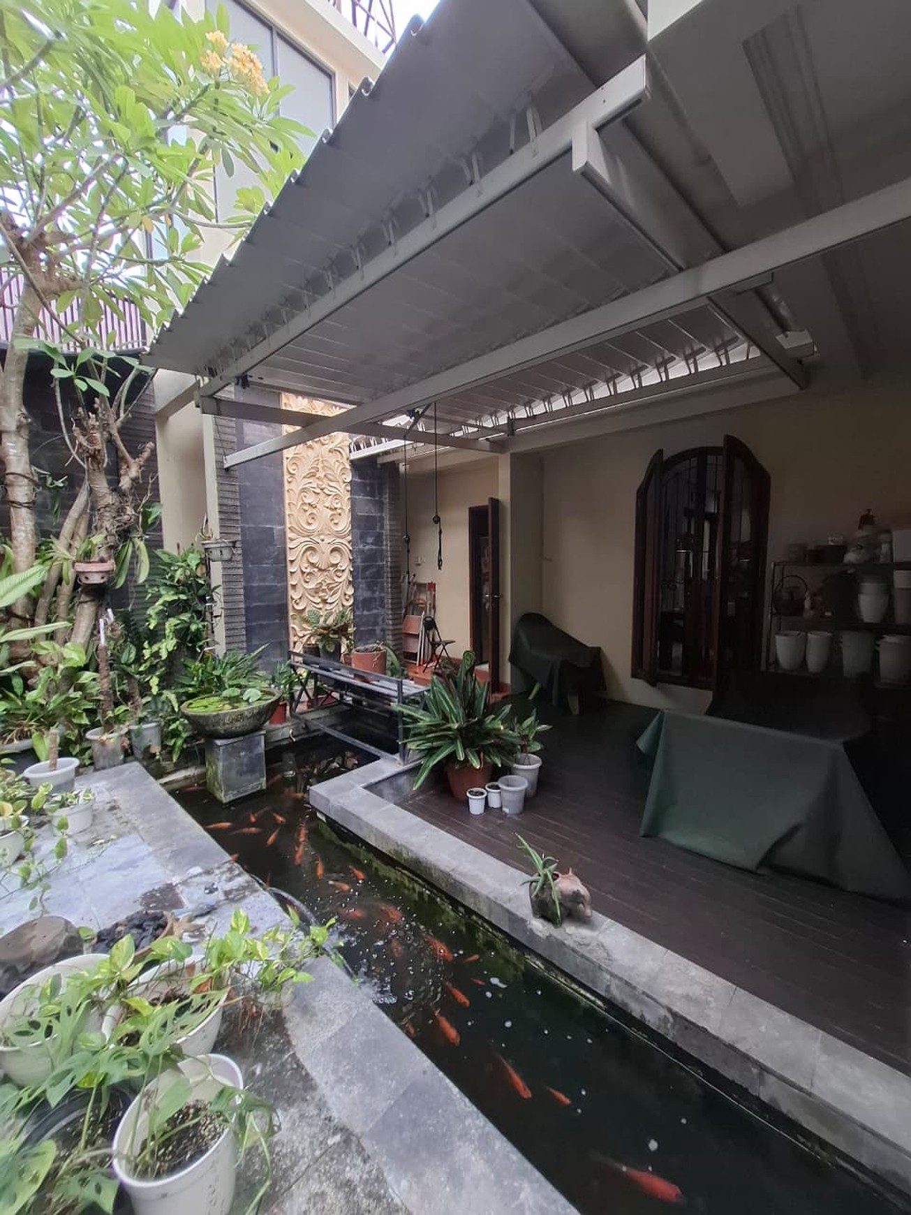 Rumah Mewah Furnish Dalam Perum Dijalan Ringroad Utara, Maguwoharjo, Depok, Sleman