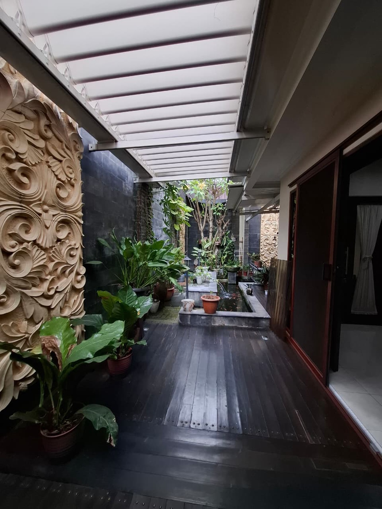 Rumah Mewah Furnish Dalam Perum Dijalan Ringroad Utara, Maguwoharjo, Depok, Sleman