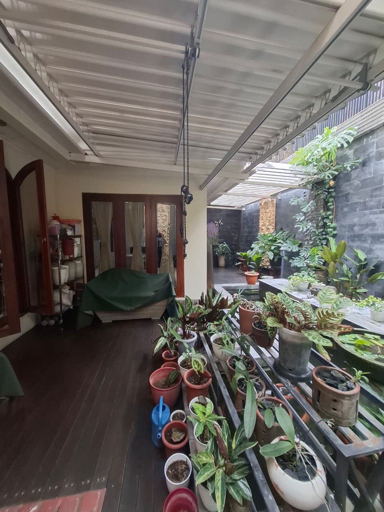Rumah Mewah Furnish Dalam Perum Dijalan Ringroad Utara, Maguwoharjo, Depok, Sleman