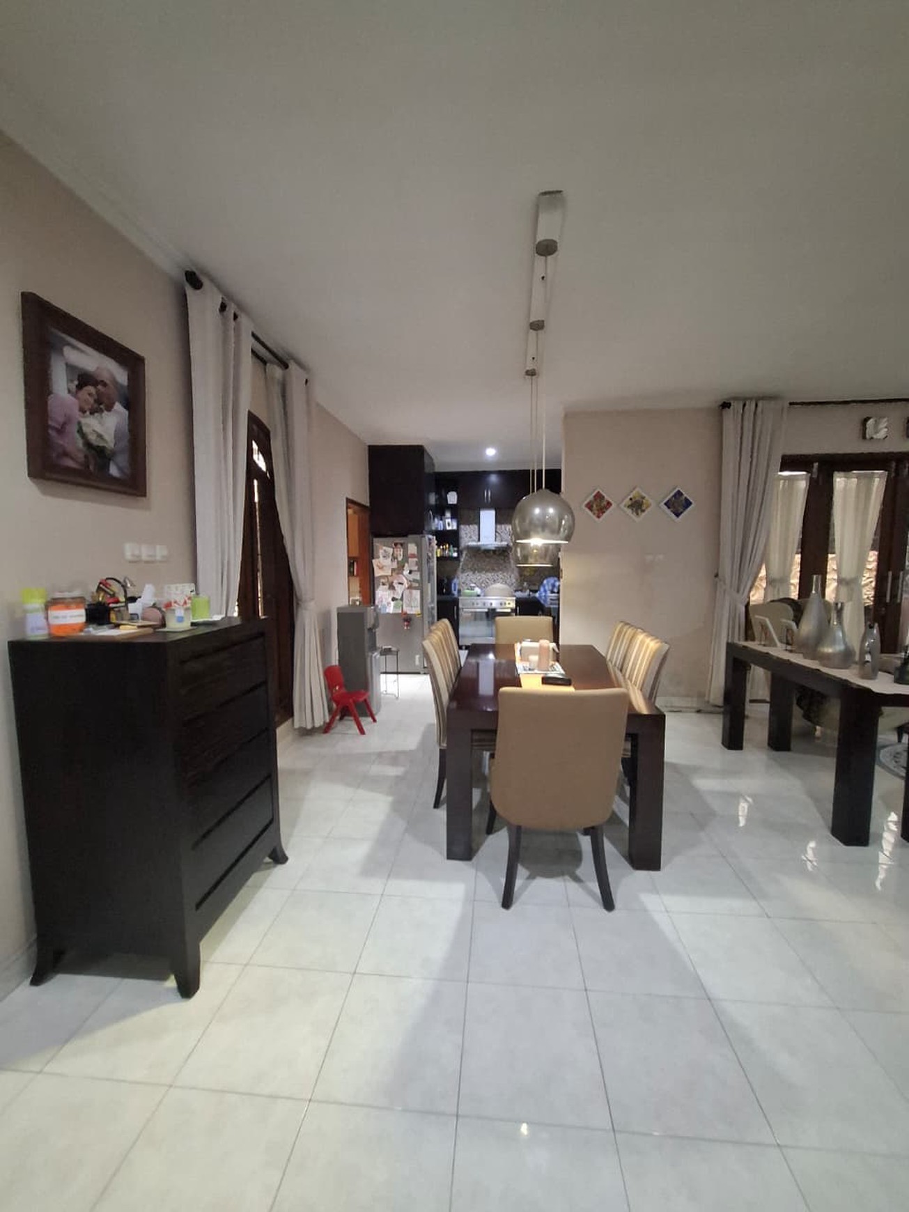 Rumah Mewah Furnish Dalam Perum Dijalan Ringroad Utara, Maguwoharjo, Depok, Sleman