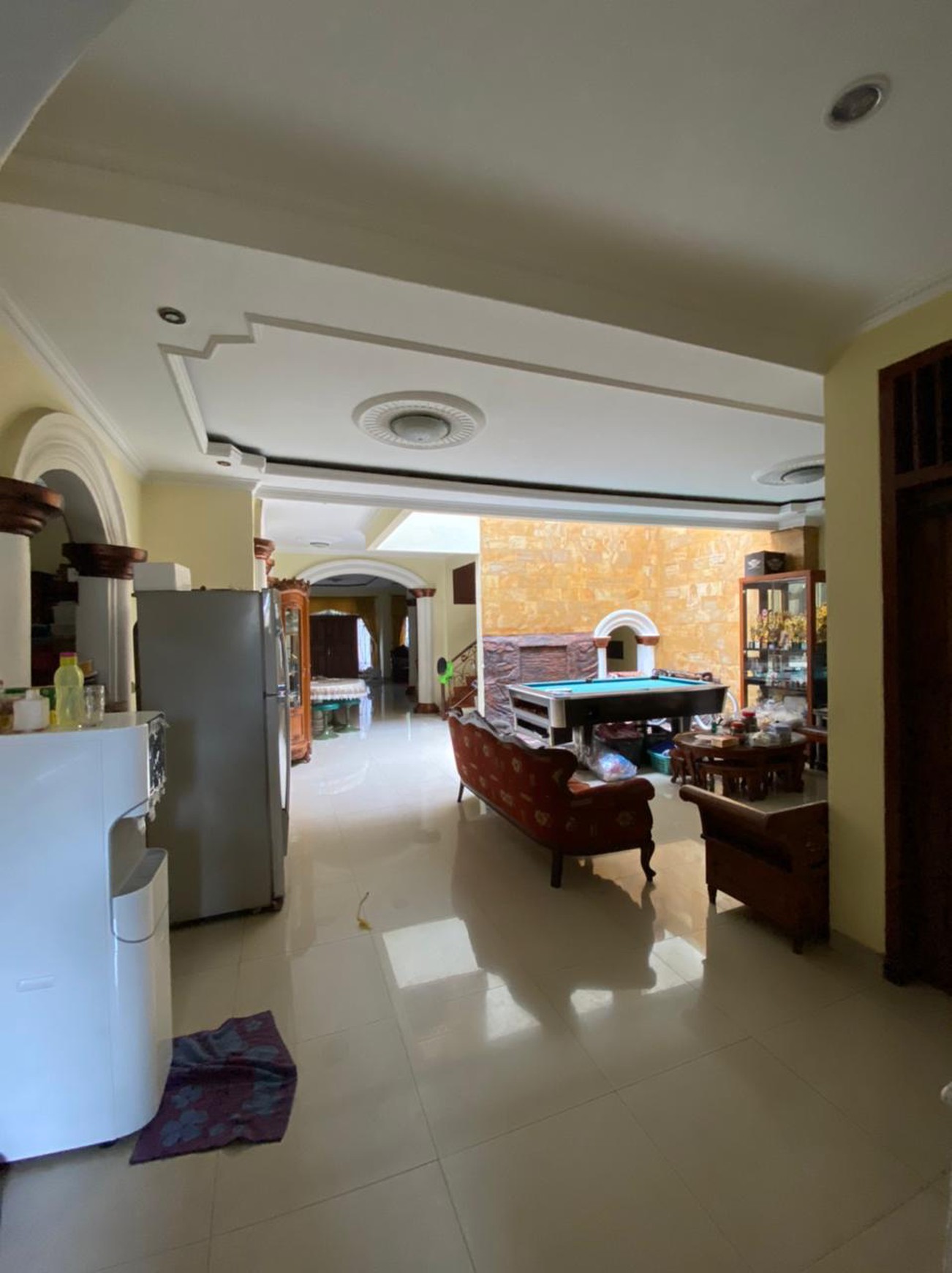 Rumah Luas 2 Lantai di Jakarta Selatan KT 6+2 KM 7+1 Surat SHM.